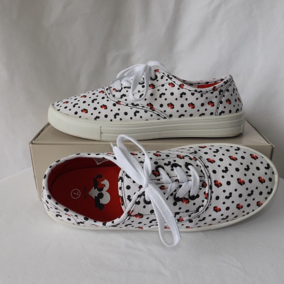 Disney Canvas Sneakers Mickey & Minnie Mouse, Size 7, Excellent Condition - Picture 6 of 11